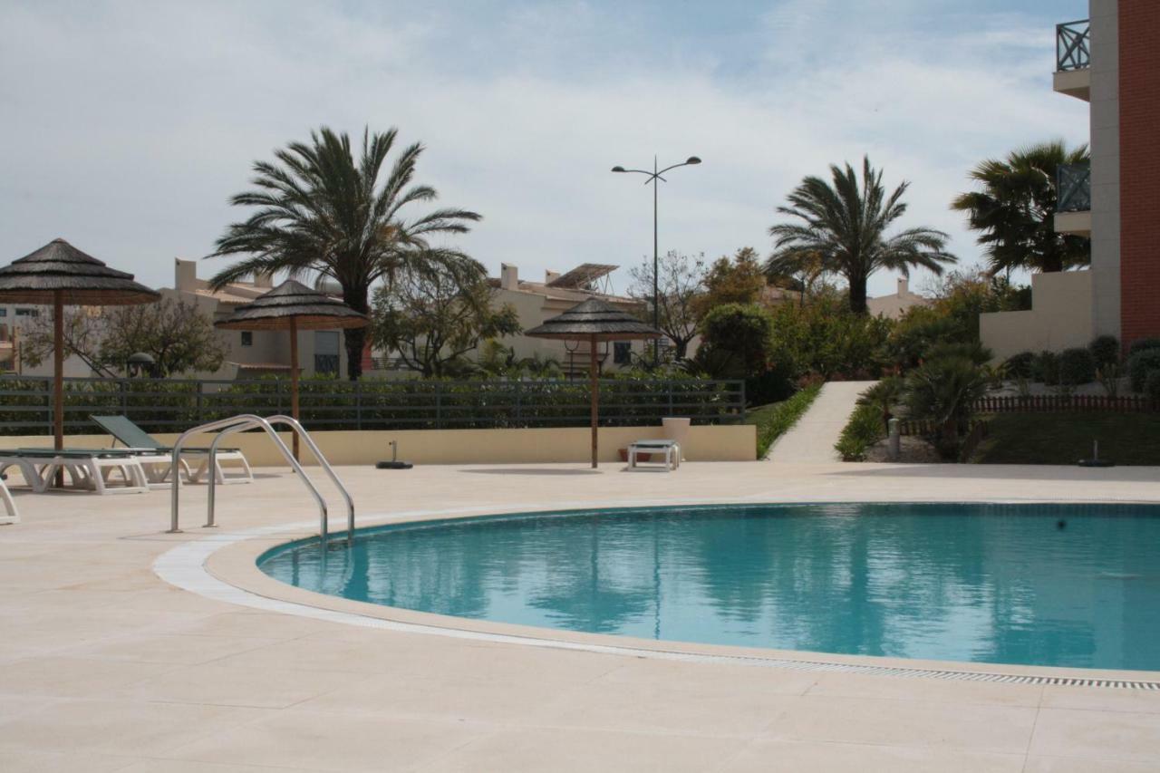 Apartamento Com Piscina Em Albufeira, Corcovada Eksteriør billede